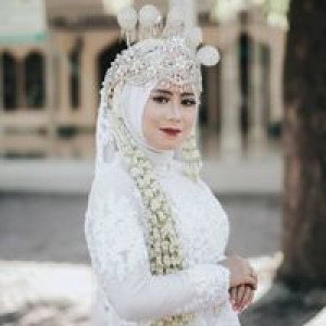 Indah Mufidah profile icon