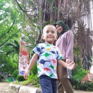 Siti Romadiah profile icon