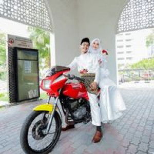 Siti Julia profile icon