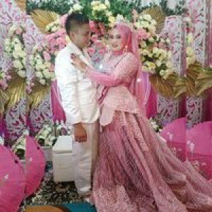 Rindi Yani profile icon