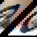 Desti Rohmayanti profile icon