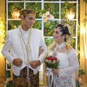 Inten Primawestri profile icon