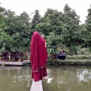 Leni Laditia profile icon