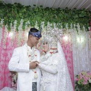 Desta Dila Sari profile icon