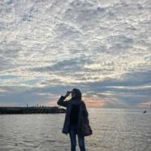 Dira Novita profile icon