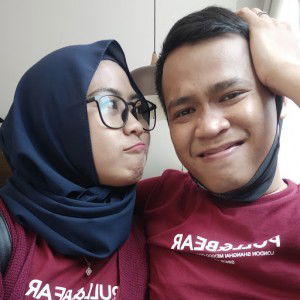 Dwi Apriyani profile icon