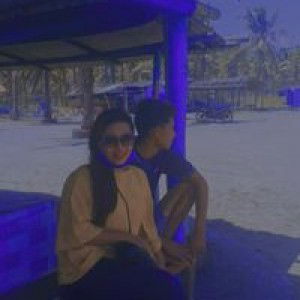 Devi Trisnawati profile icon