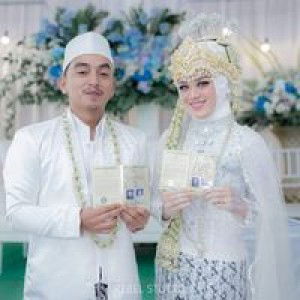 Elis Awalia profile icon