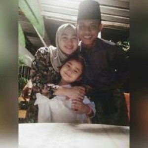 Nur Khairunniesya Fadzli profile icon