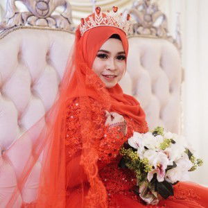 Putri Qadarini profile icon