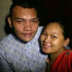 Melly Ferra Putri profile icon