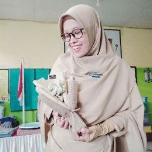 Lusiana Dewi Saputri profile icon