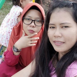 r.a riski paramitha profile icon