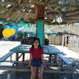 AAngie M LLara profile icon