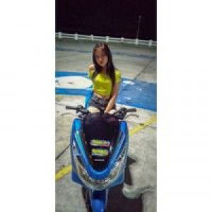 ชม'ม พู่ profile icon