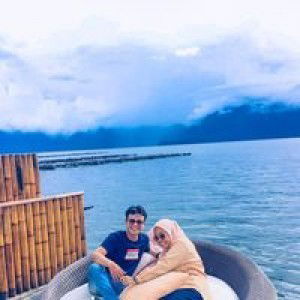 Riza Permata Sari profile icon