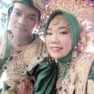 Sri Dewi profile icon