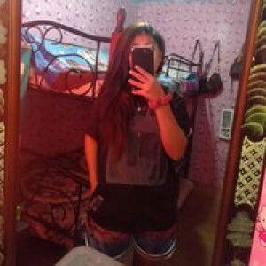 Claire Albarina profile icon