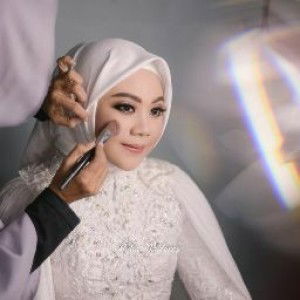 Riris Putri Kosasih profile icon