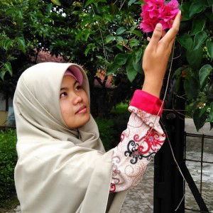 Fitri Wahyuningsih profile icon