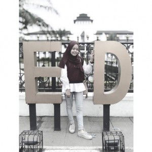 Resti Lestari profile icon