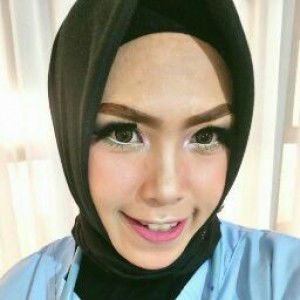 Safira Dewi profile icon