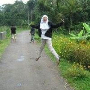 Atik Handayani profile icon