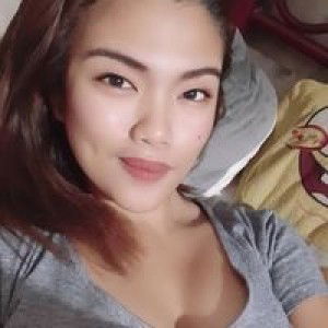 Xhela Dionson profile icon