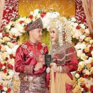 Nur Nabila profile icon