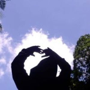 Riani Sapitri profile icon