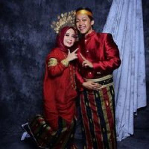 Nurul Azhari profile icon