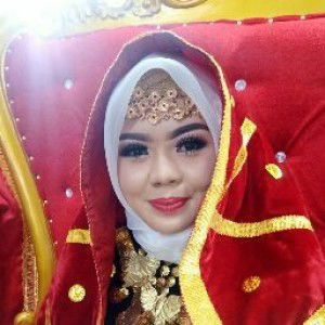 Suci Nurul Hidayati profile icon