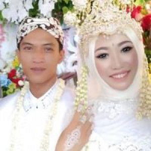 Denisa Septiani profile icon