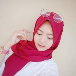 Putri Nurul Awaliyah profile icon
