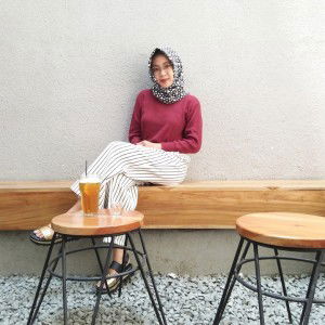 Della Dewi profile icon