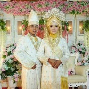 Yeyen Sri Wahyuni Sartono profile icon