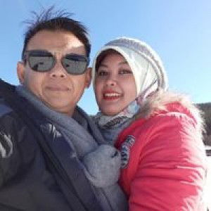 Santi Widiani profile icon