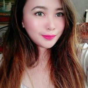 Rara Reyes profile icon