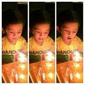 Tuti Handayani Zou profile icon