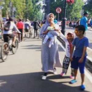 Yulia Nilam Sari Nurochmah profile icon