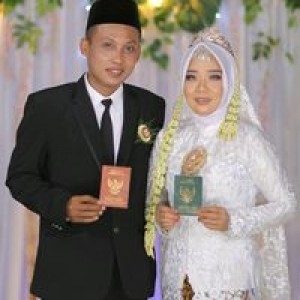 Novianti Ajeng Pramuningtyas profile icon