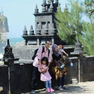 Zhafira Khaira Lubna profile icon