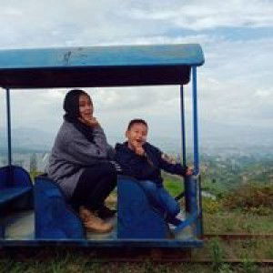 Nina Tri profile icon