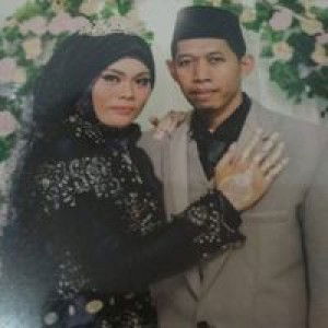 Ade Maesyaroh profile icon