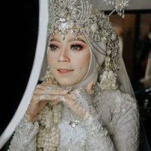 Titien Leoniatmasemita profile icon