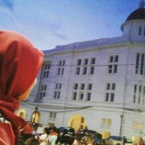 Dita Agustin Faozanah profile icon