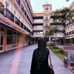 Nor Iwani profile icon