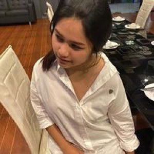 Earnn Taksaporn profile icon