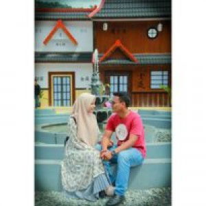 Dina Wahid profile icon