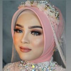 Rini Fitri profile icon